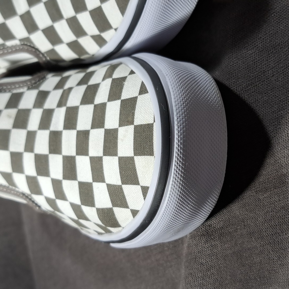 Vans Checkerboard Slip-On Sneakers in White and Gray - Picture 4 of 16